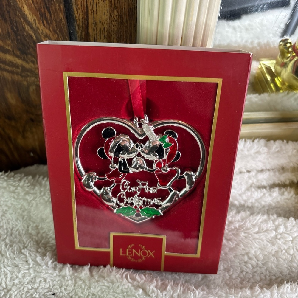 Lenox Disney Mickey & Minnie Silver and Red Christmas Ornament NWB retail $60 - Picture 2 of 8